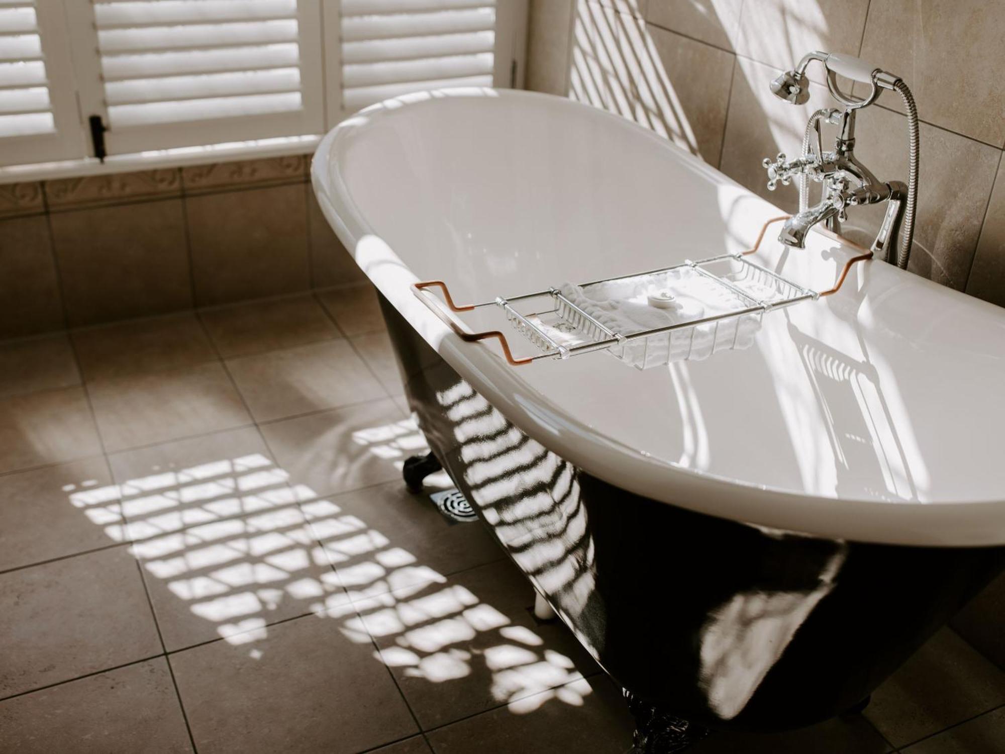 Acomodação com café da manhã  Eliza's Manor 5*